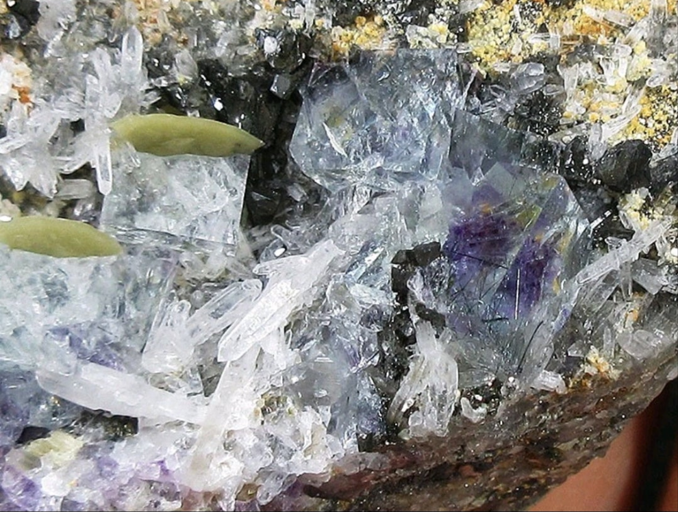 Blue/purple Fluorite, Bismuthite hair, Siderite, Arsenopyrite, Pyrite and Galena