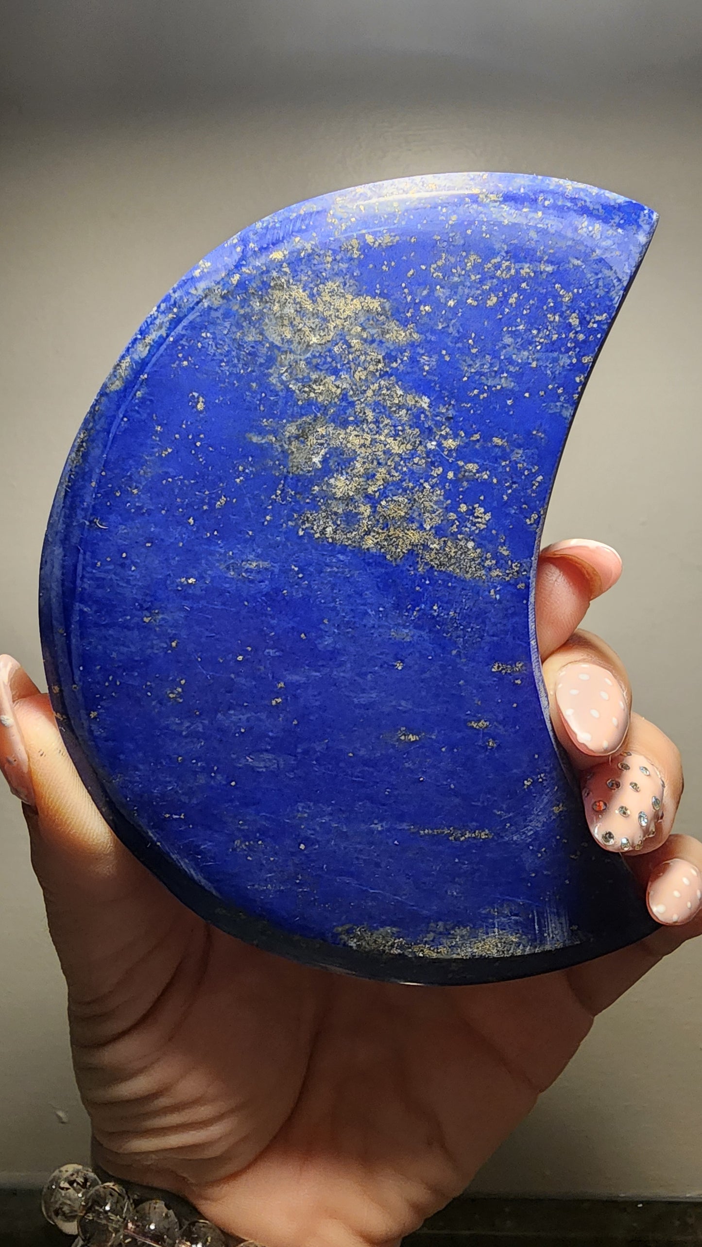 High Quality Lapis Lazuli Moon B47