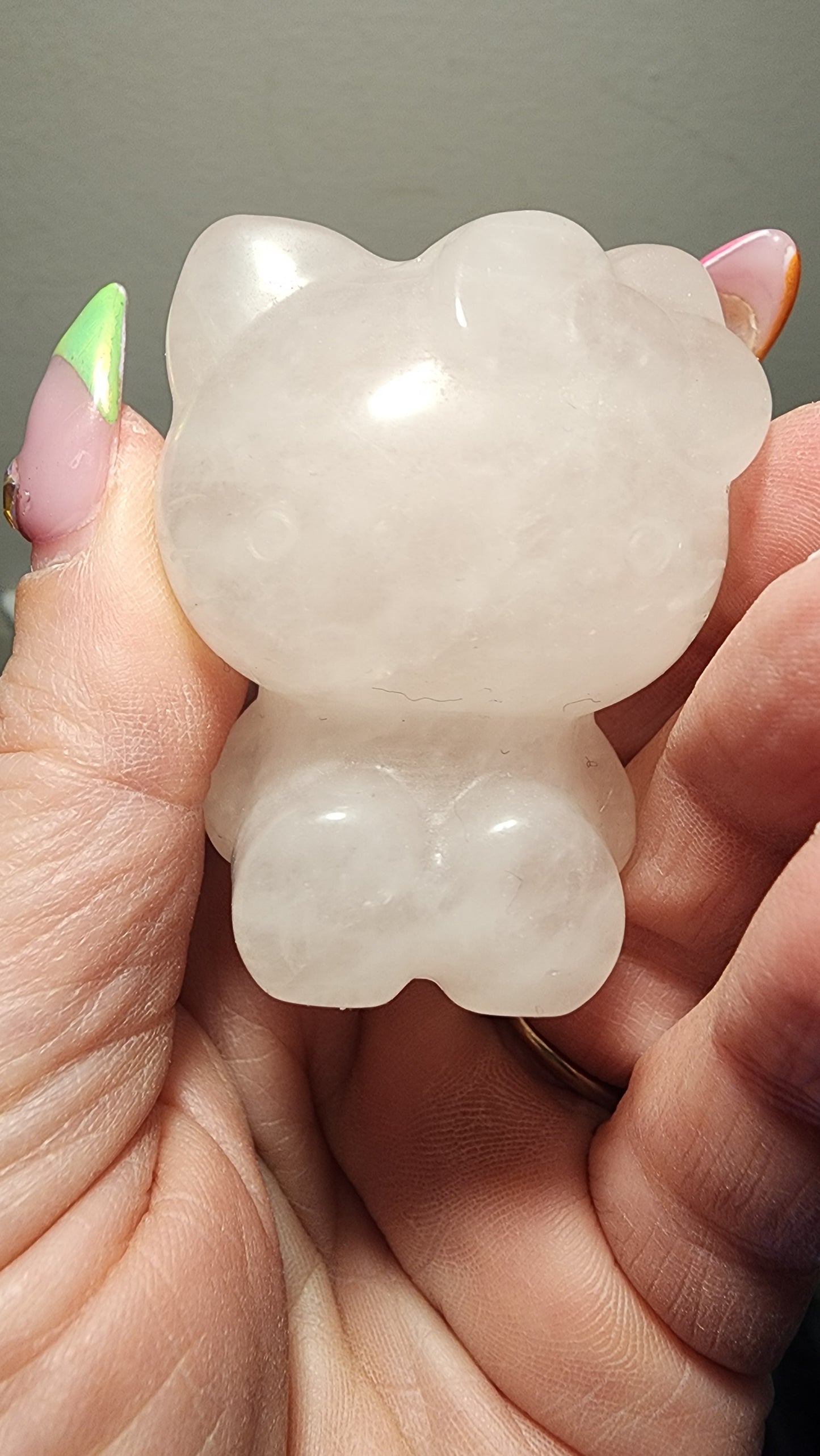 Rose Quartz Hello Kitty Carving