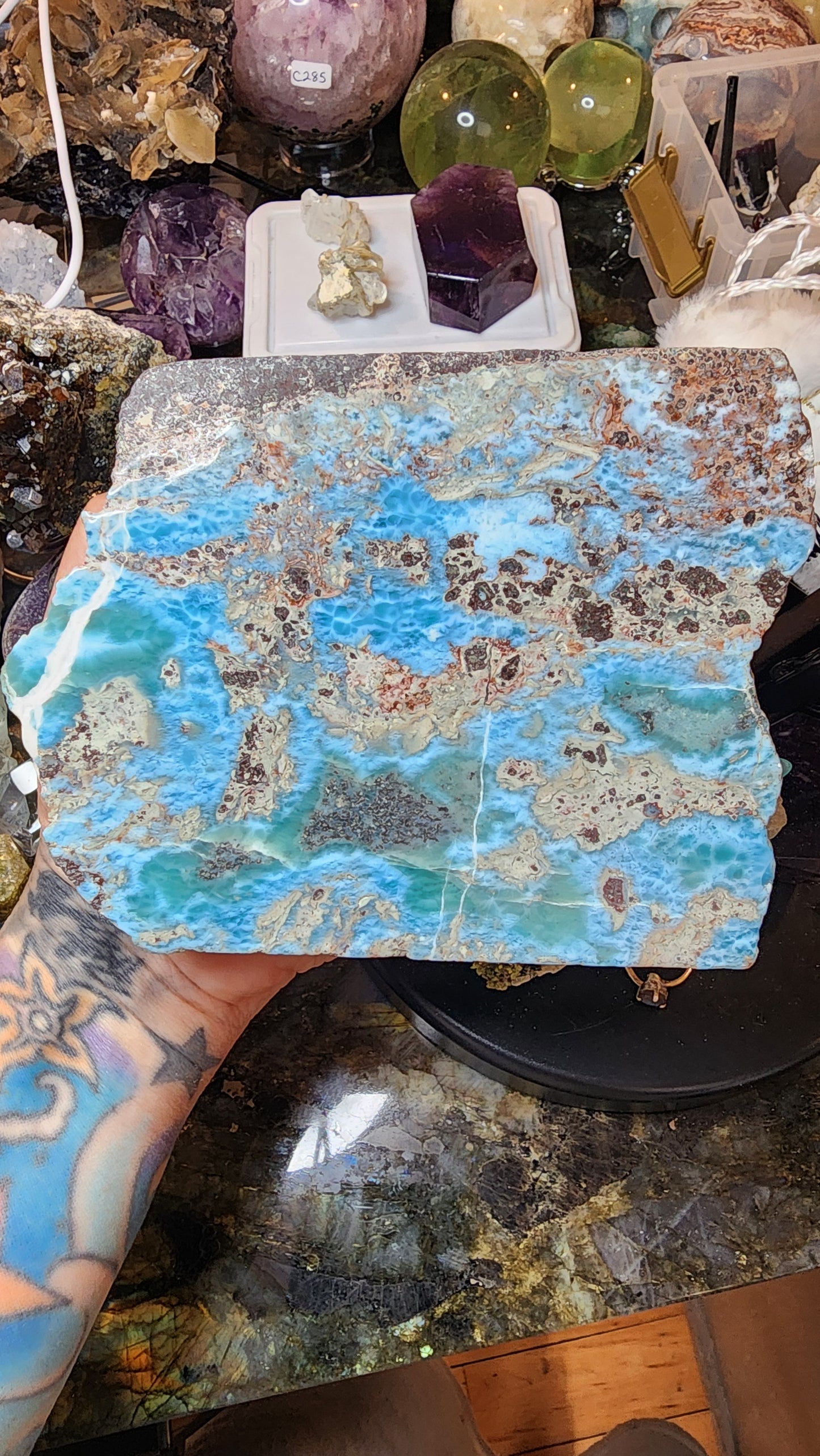 976g Museum Grade Larimar Specimen TOP COLOUR!