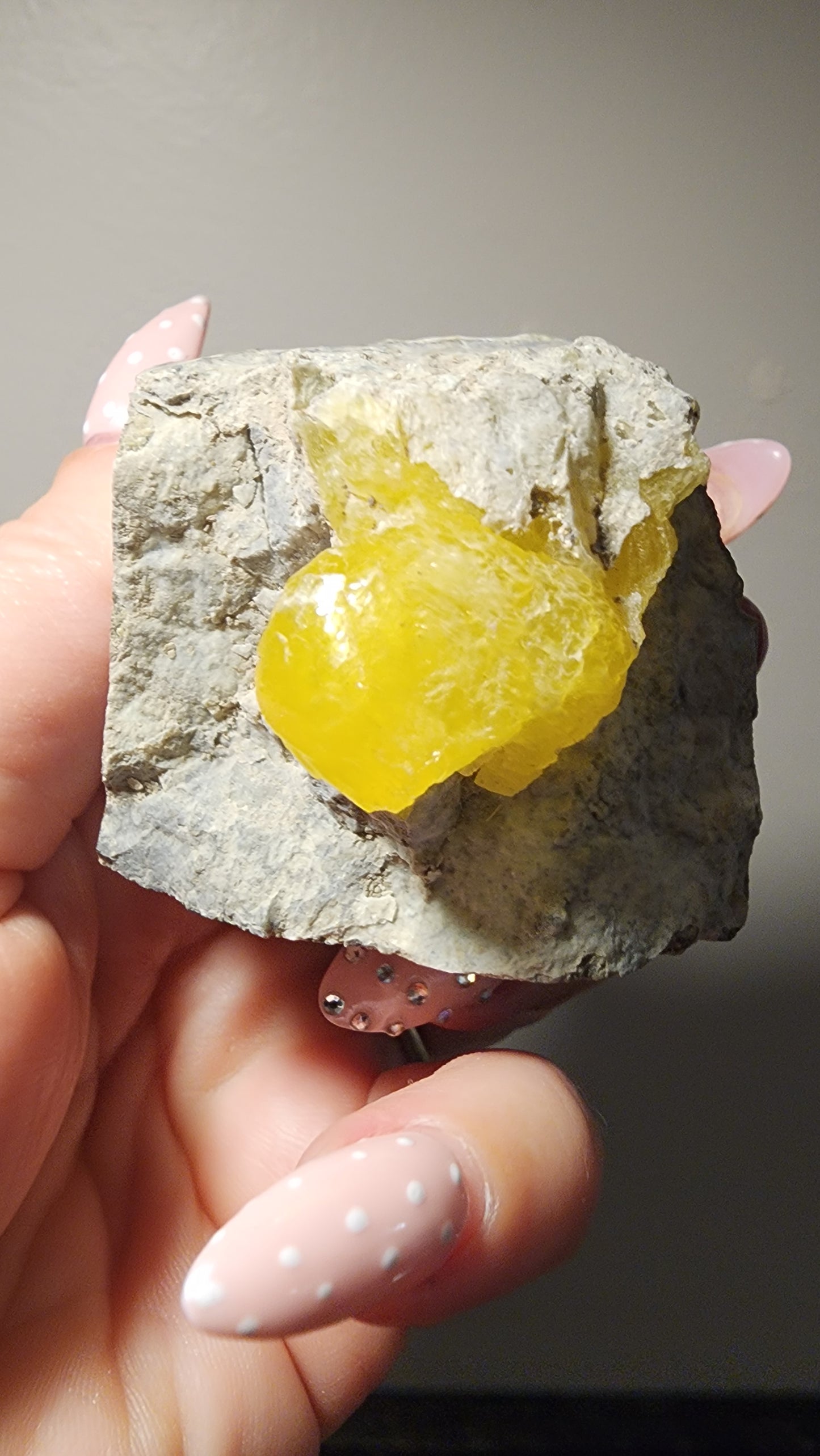 Rare Brucite G75