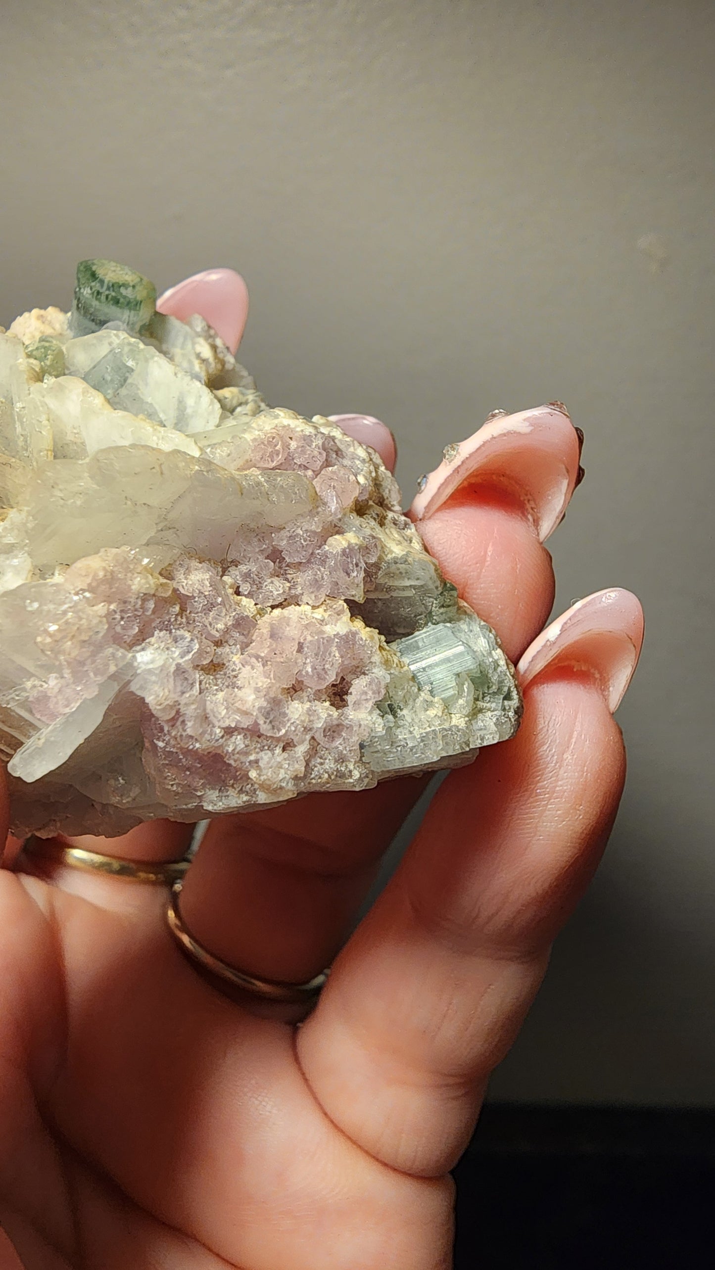 Indicolite Tourmaline on Cleavelandite and Lepidolite C500