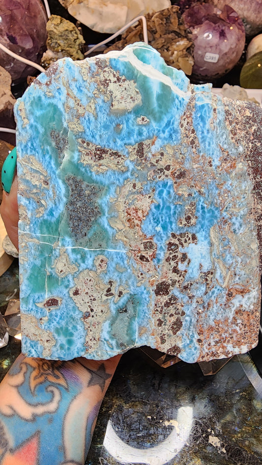 976g Museum Grade Larimar Specimen TOP COLOUR!