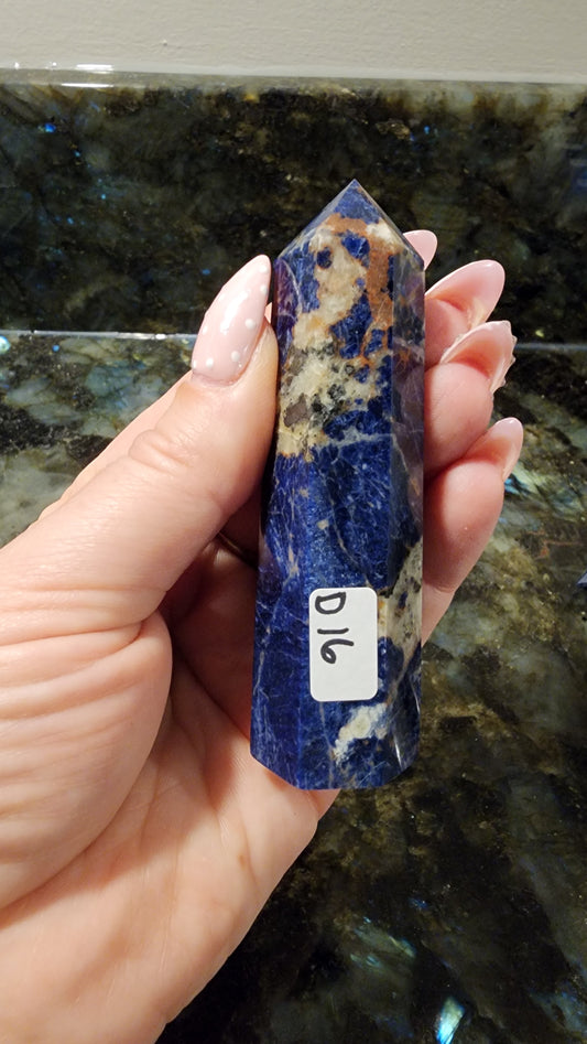 High Quality Sodalite Tower D16