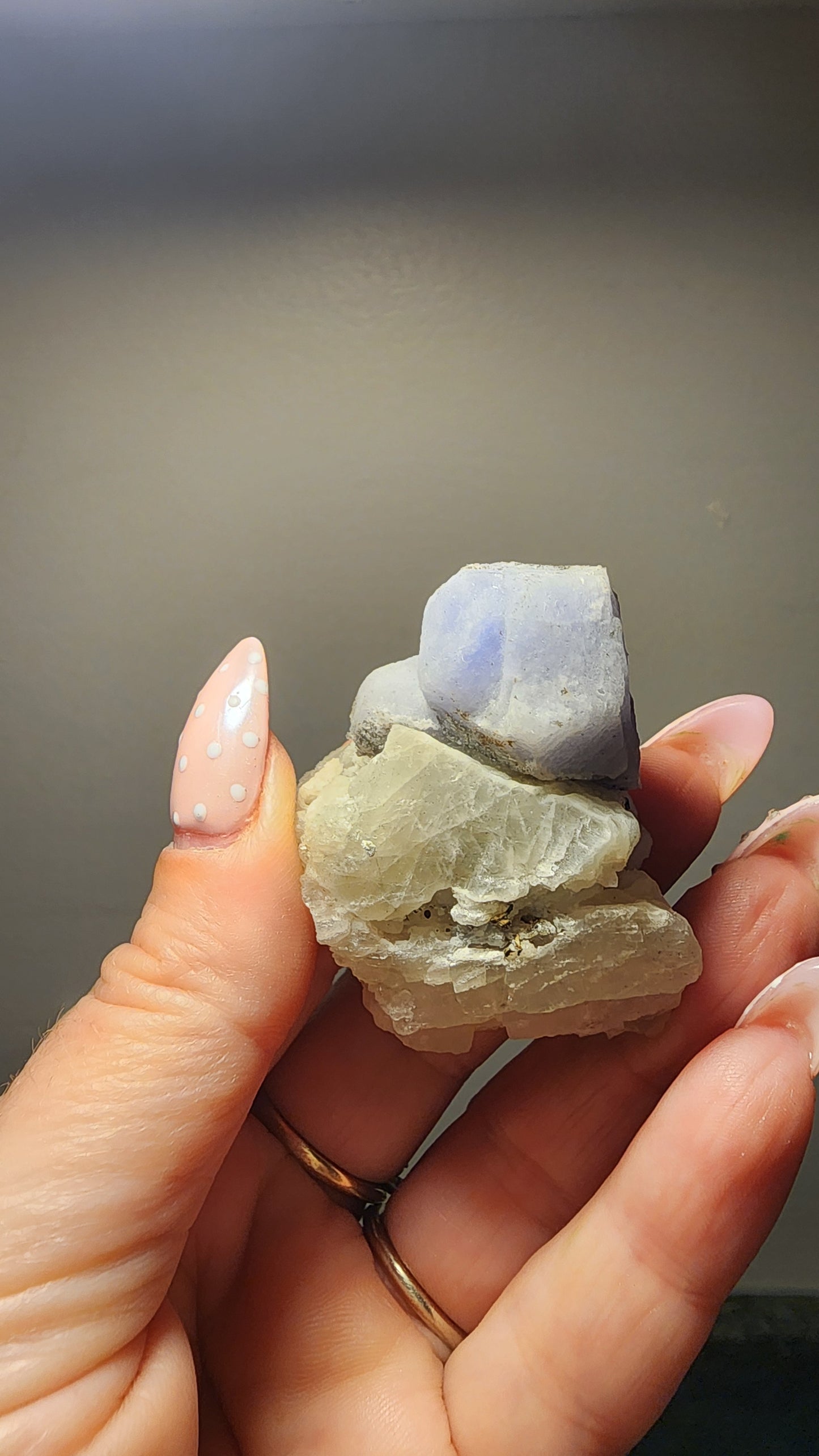 UV Reactive Hackmanite B65