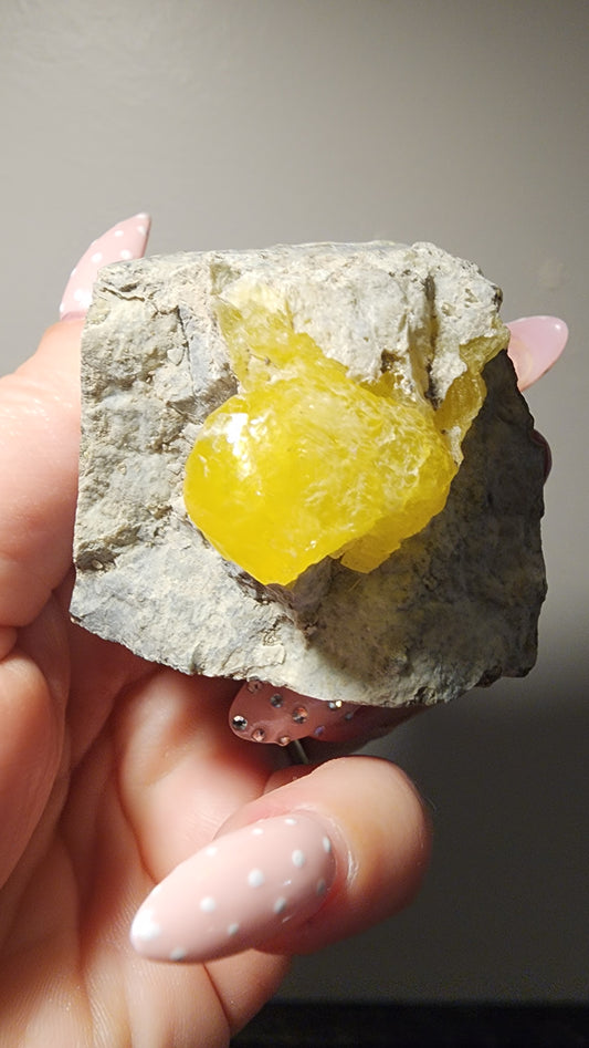 Rare Brucite G75