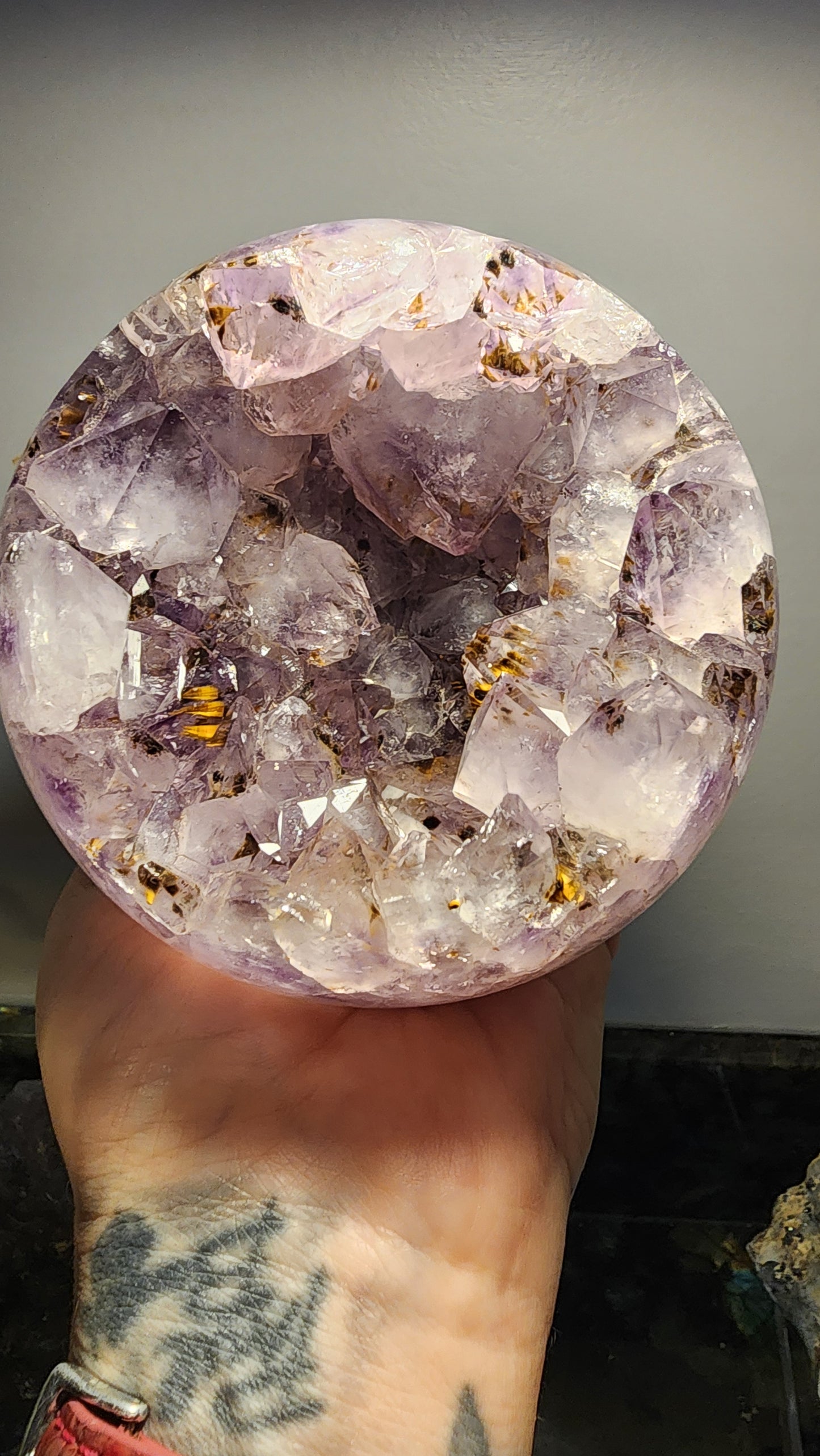 Amethyst Sphere D326