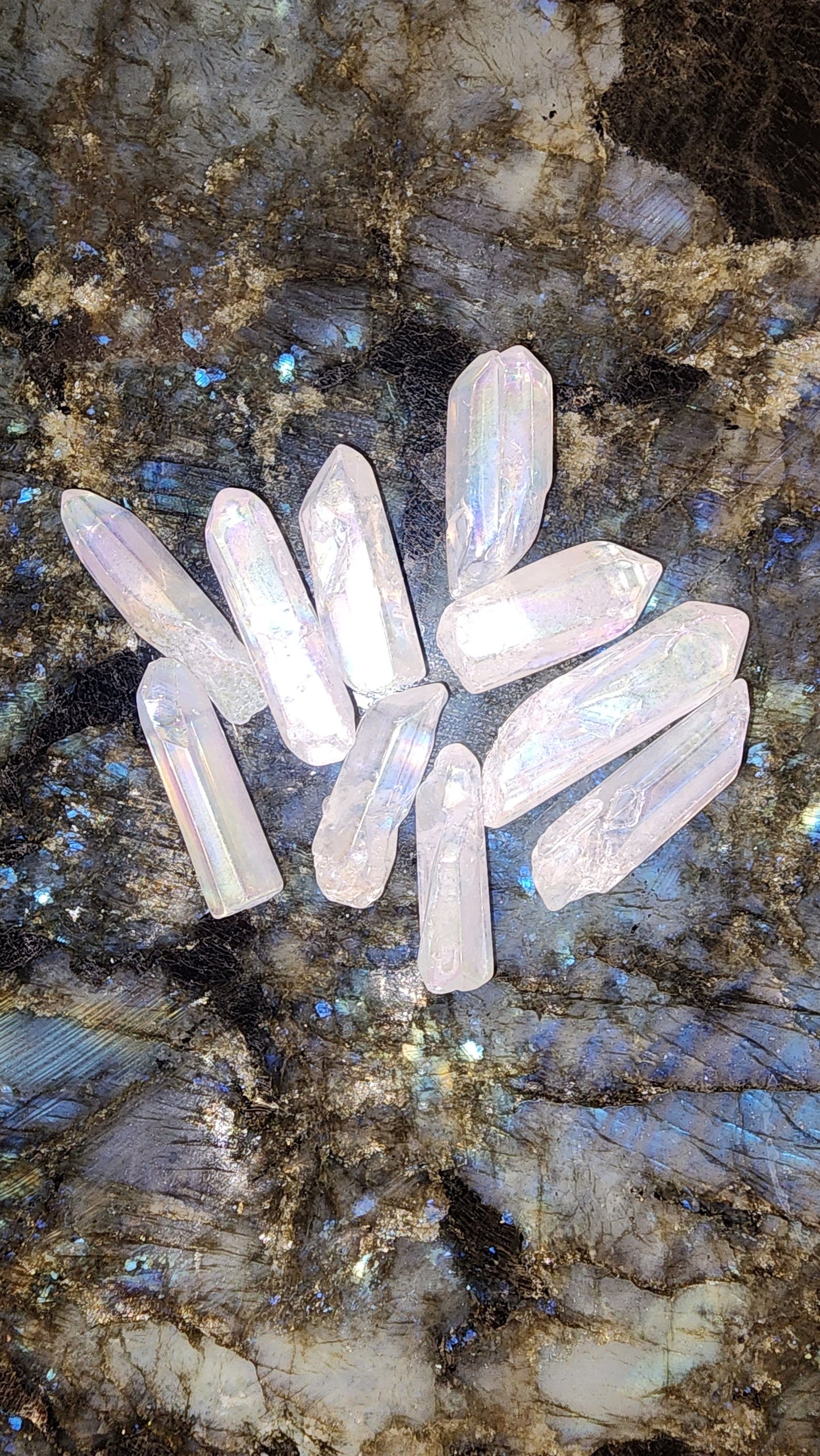 Aura Quartz Point