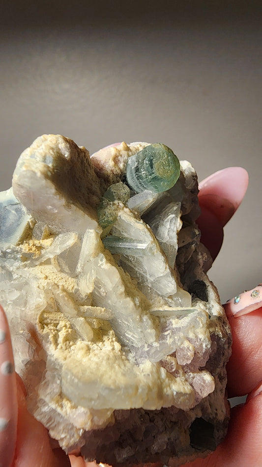 Indicolite Tourmaline on Cleavelandite and Lepidolite C500